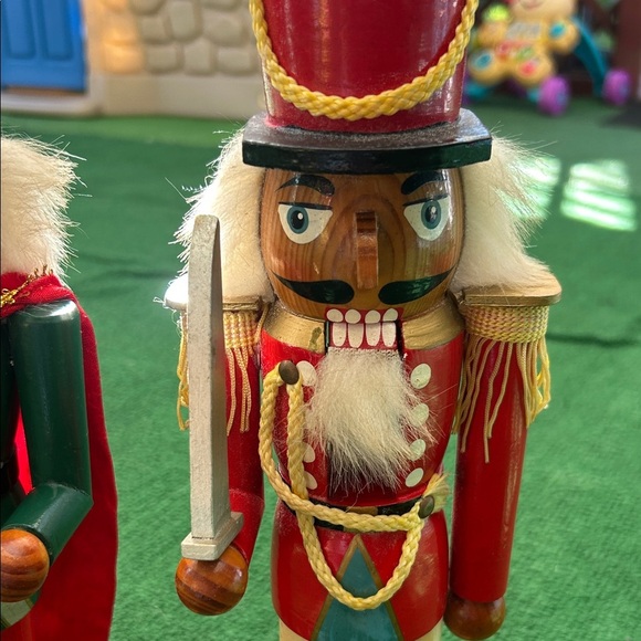 Festive Nutcracker Soldier Duo - Red and Green! Bundle of 2! Classic - Picture 3 of 11